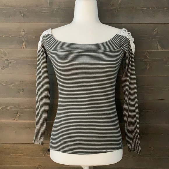 Hollister Tops - Hollister longsleeve off the shoulder top